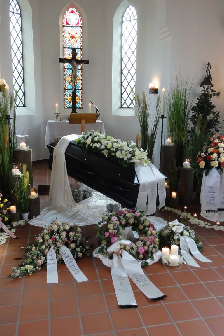 Bestattung Bestattungsinstitut Hecht GmbH