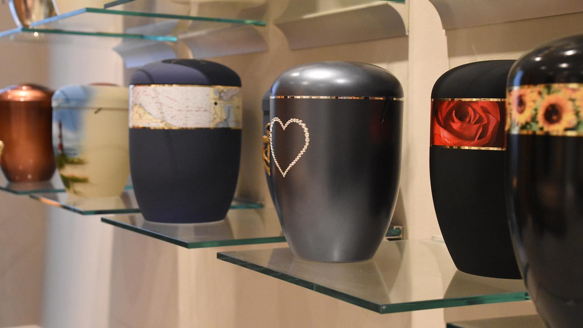 Urnen Bestattungsinstitut Hecht in Reinfeld